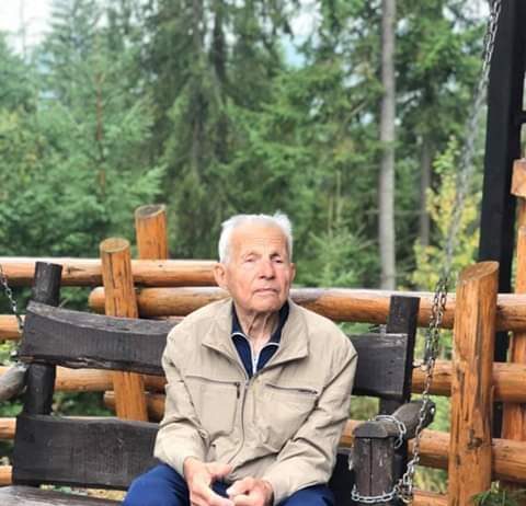 Дідусь, що дбає про природу, – зірка телеканалів, екозахисник та впорядник лісу