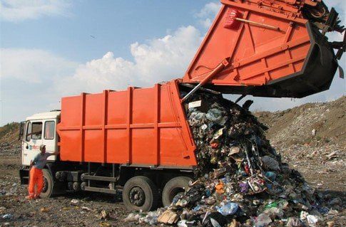 Во Львове рассказали о том, куда дели деньги, сэкономленные на вывозе мусора