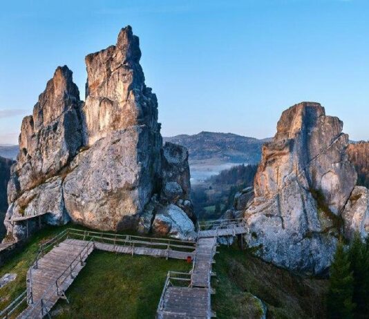Старинный город-крепость Тустань во Львовской области