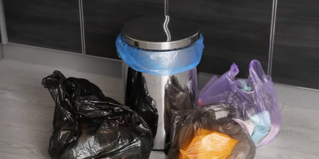 сміття у будинку