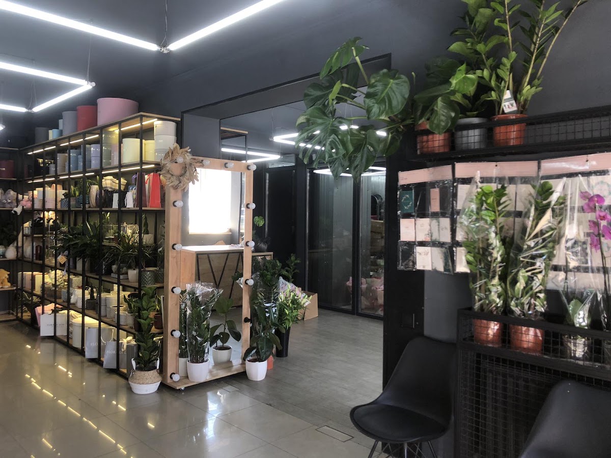 Flora de Luxe — Florist